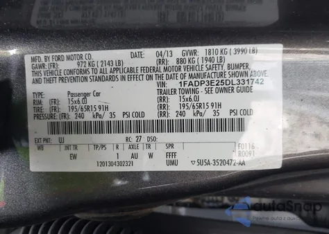 2013 Ford Focus S из США, поврежденный, VIN 1FADP3E25DL331742